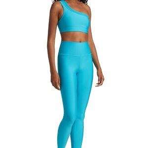 Alo Yoga Set Airlift leggings- $118 and Excite Bra- $68 Size Med in aqua blue!